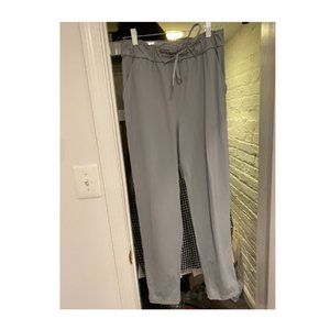 Lululemon Keep it Moving 7/8 Pant Size 6 Rhino Grey